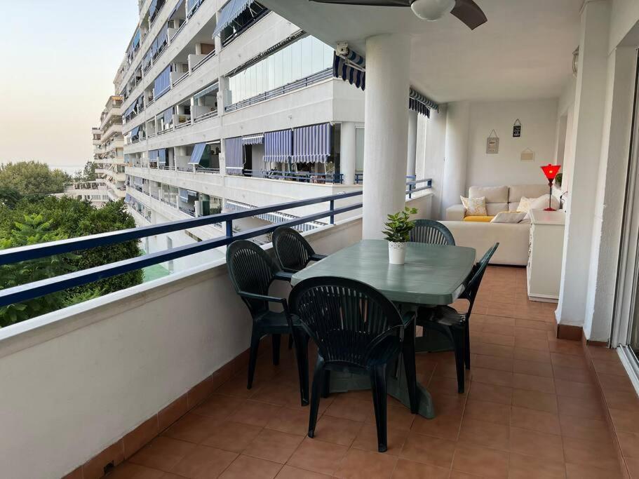 Marbella Piso En Casco Junto A Playa Piscina In Summer Season ภายนอก รูปภาพ